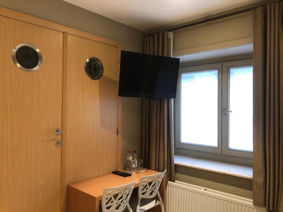 Hotel Duivels Paterke Harelbeeksestraat 29, 8500 Kortrijk Kültér fotó