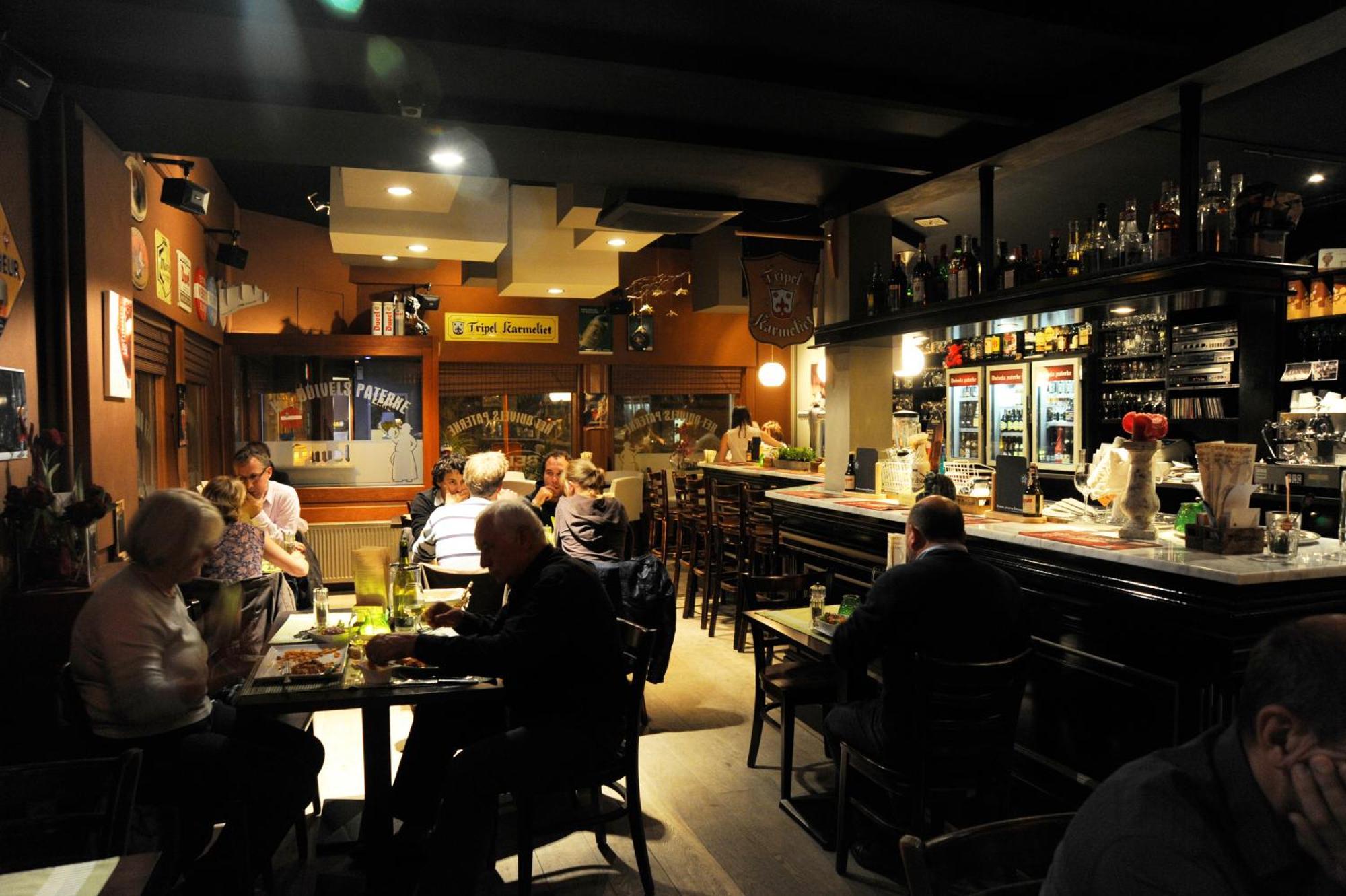 Hotel Duivels Paterke Harelbeeksestraat 29, 8500 Kortrijk Kültér fotó